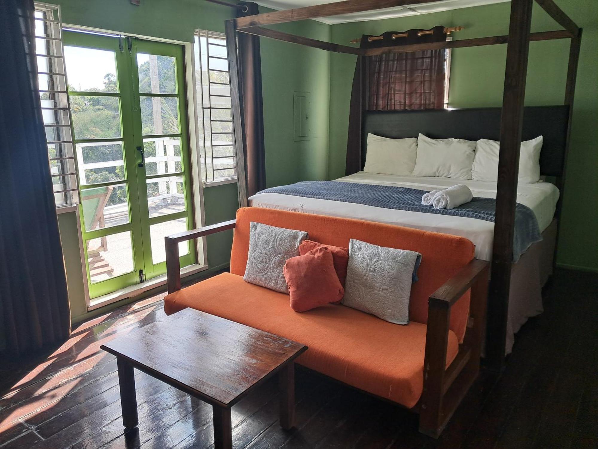 Kingsworth Bed And Breakfast Kingston Buitenkant foto