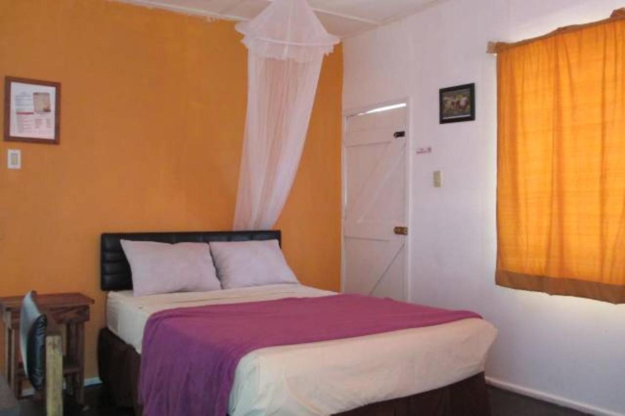 Kingsworth Bed And Breakfast Kingston Buitenkant foto