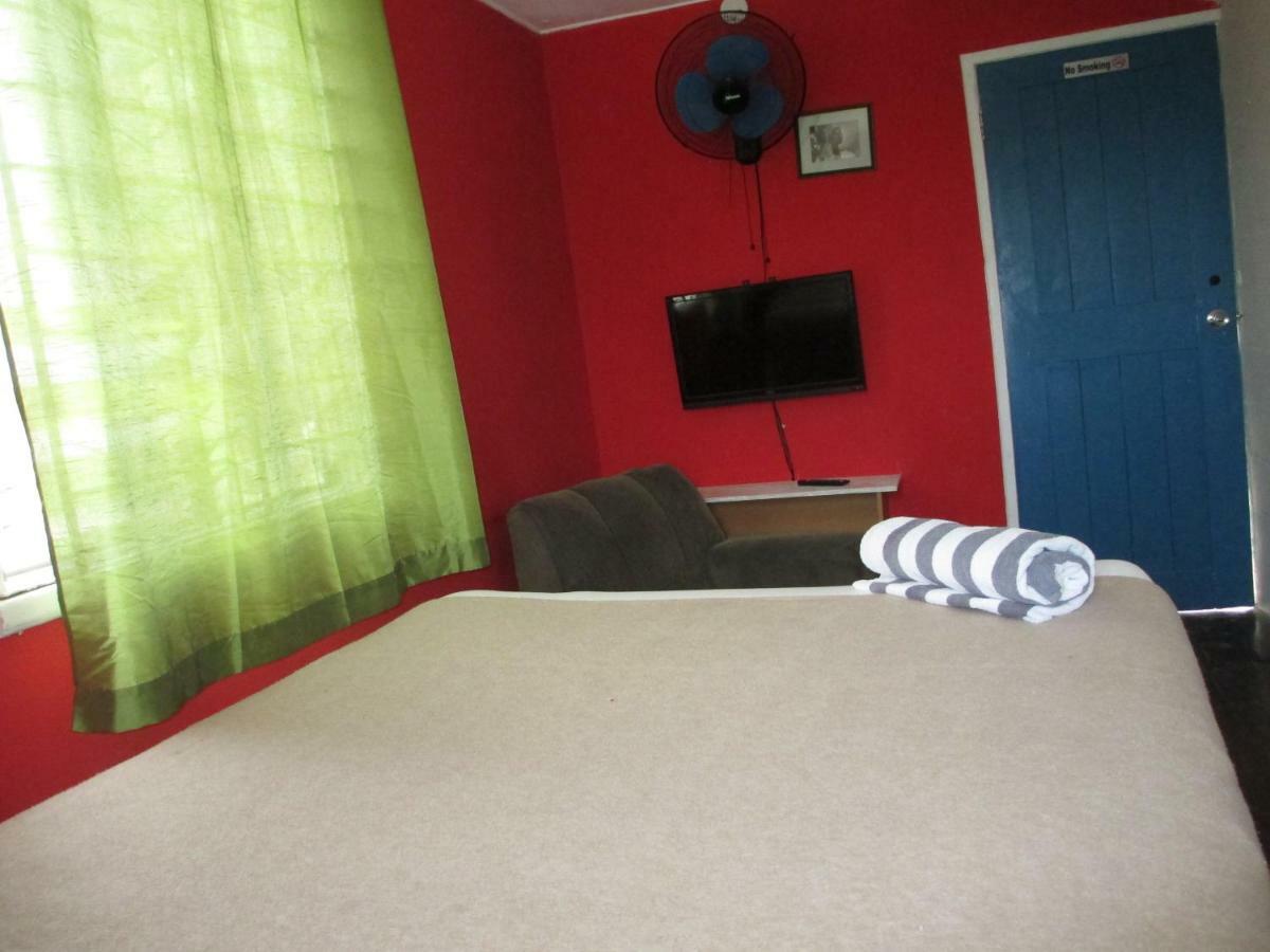 Kingsworth Bed And Breakfast Kingston Buitenkant foto